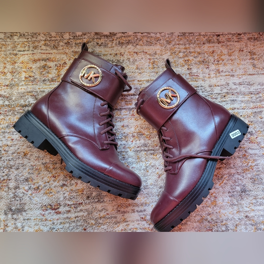 Nwot Michael Kors Tatum Ankle Boots size 6.5